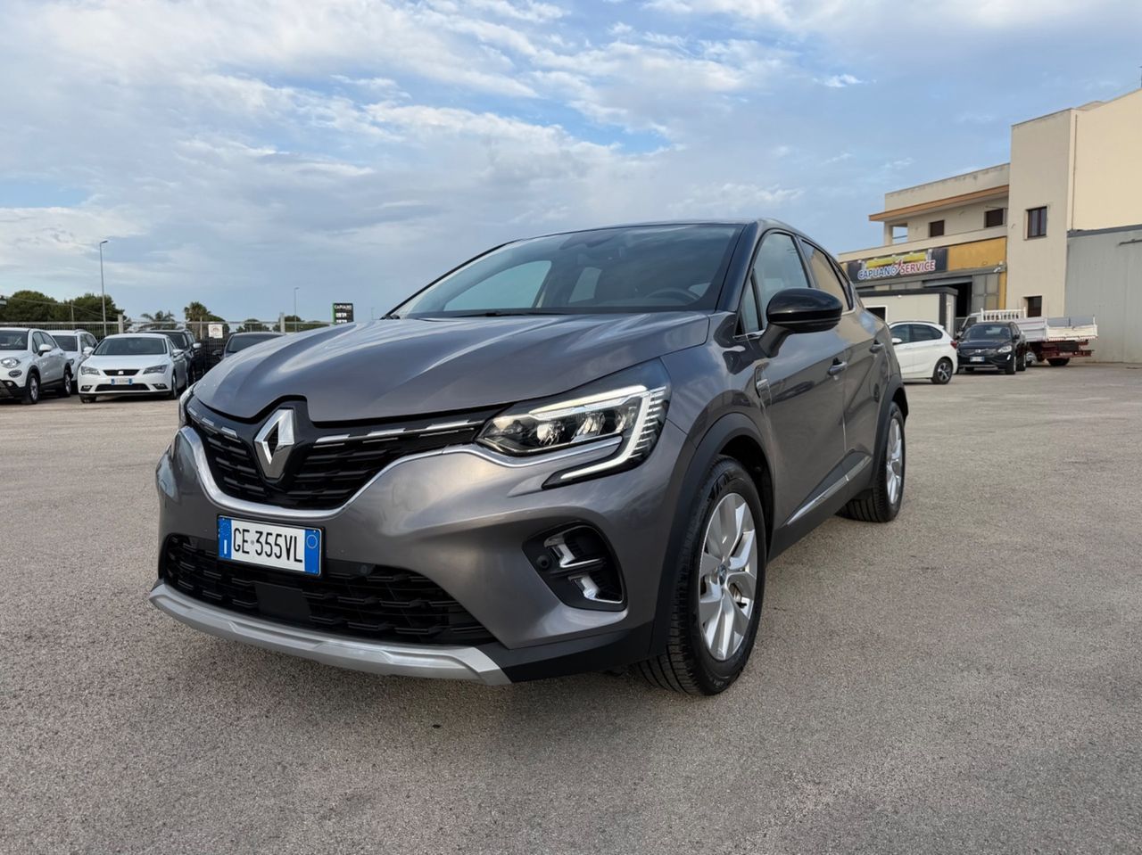 Renault RENAULT CAPTUR FULL HYBRID INTENS FULL LED MY21