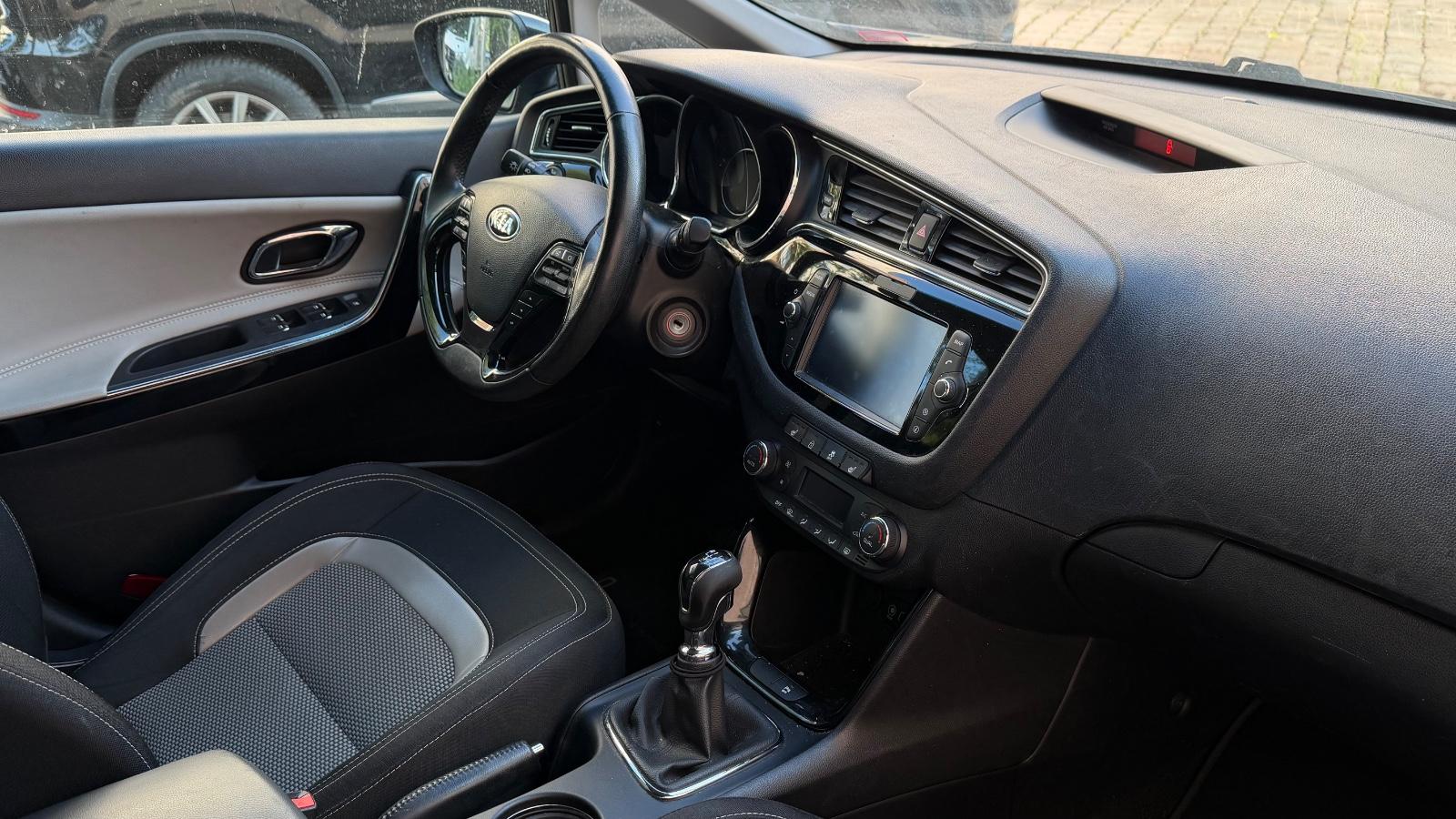 Kia cee'd Sportswagon 1.6 GDI Platinum Edition