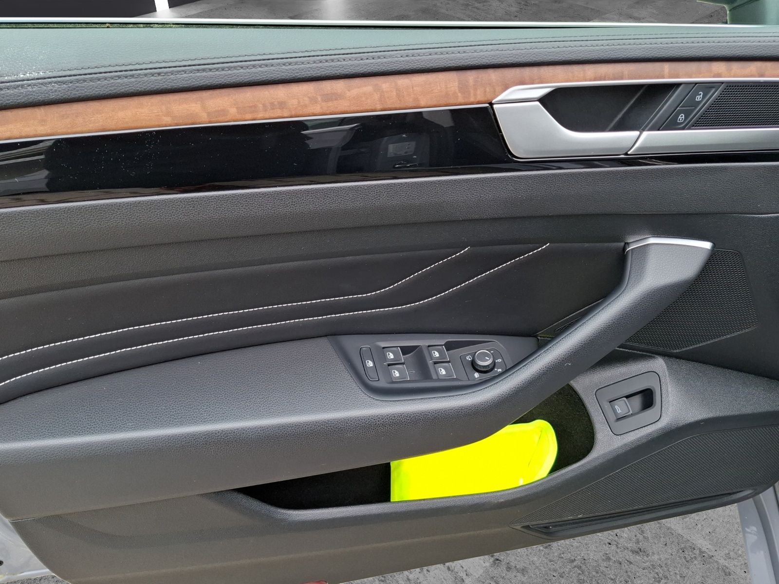 Fahrzeugabbildung Volkswagen Arteon SB TSI Elegance DSG LED Navi AID ACC PDC