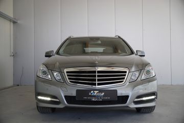 Mercedes E 200 - 2