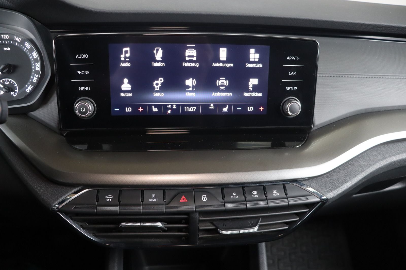 Fahrzeugabbildung SKODA Octavia Combi 1.5 TSI * RFK * LED * Keyless