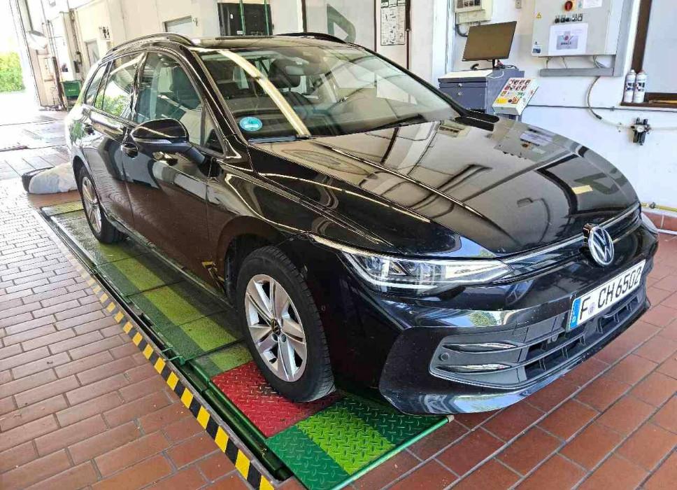 Volkswagen Golf VIII V 2.0d AT7 Life ACC/NAVI/VIRTU/HUD/AHK, миниатюра 3