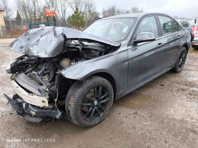 BMW Baureihe 3 Lim. 320 i xDrive Automatik