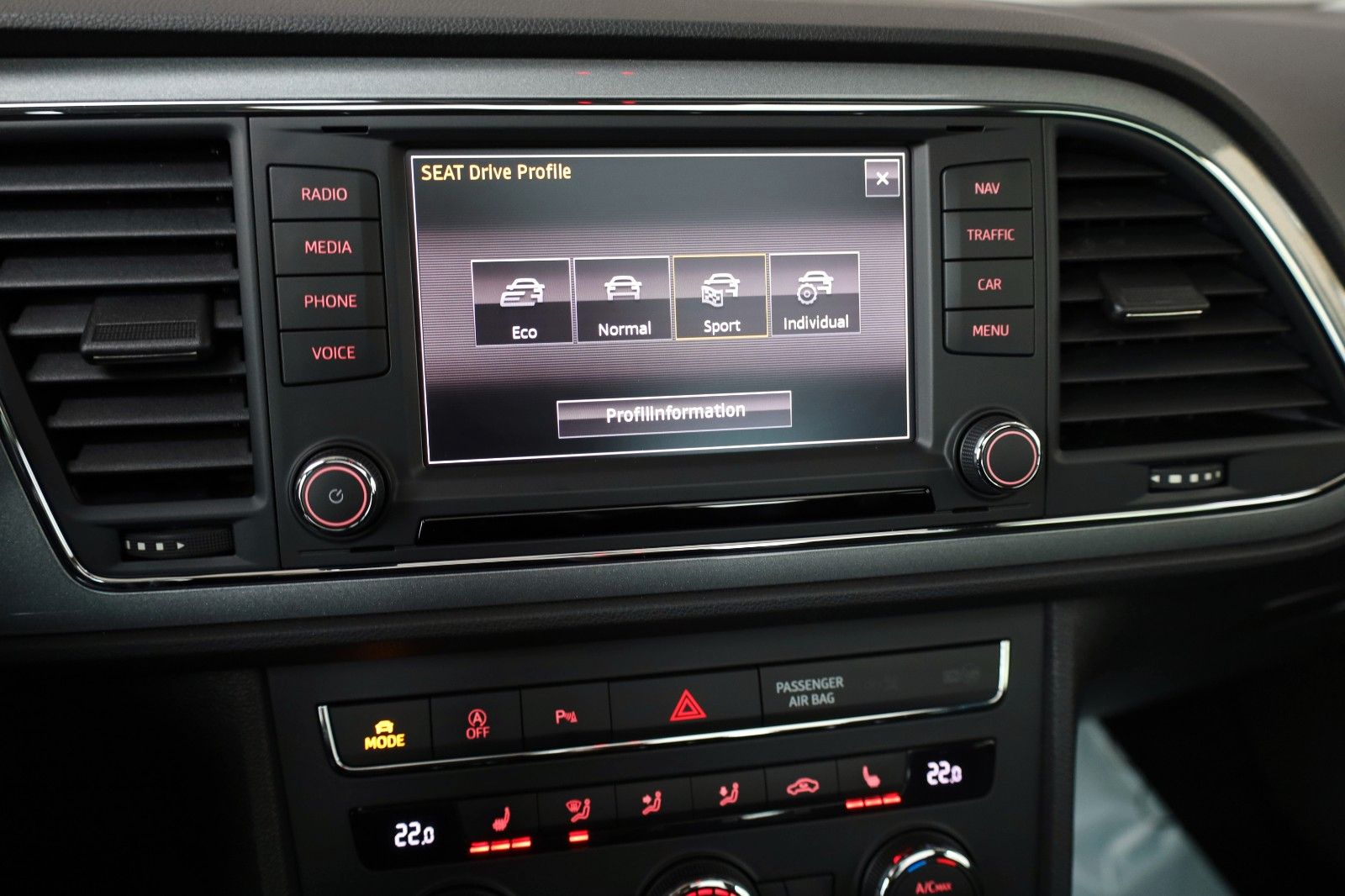 Fahrzeugabbildung SEAT Leon ST FR, T.Leder,Navi,LED,SH,PDC,Panorama +WR