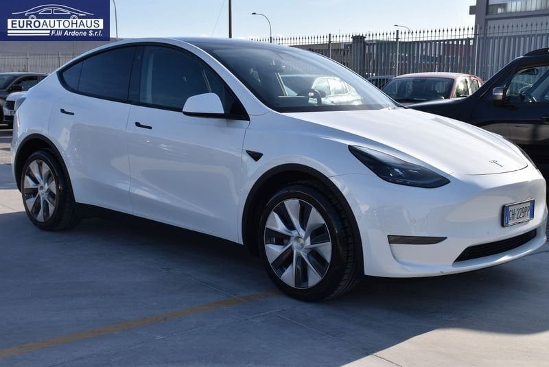 Tesla Model Y 75 kWh Dual Motor Long Range 4WD imagem 3