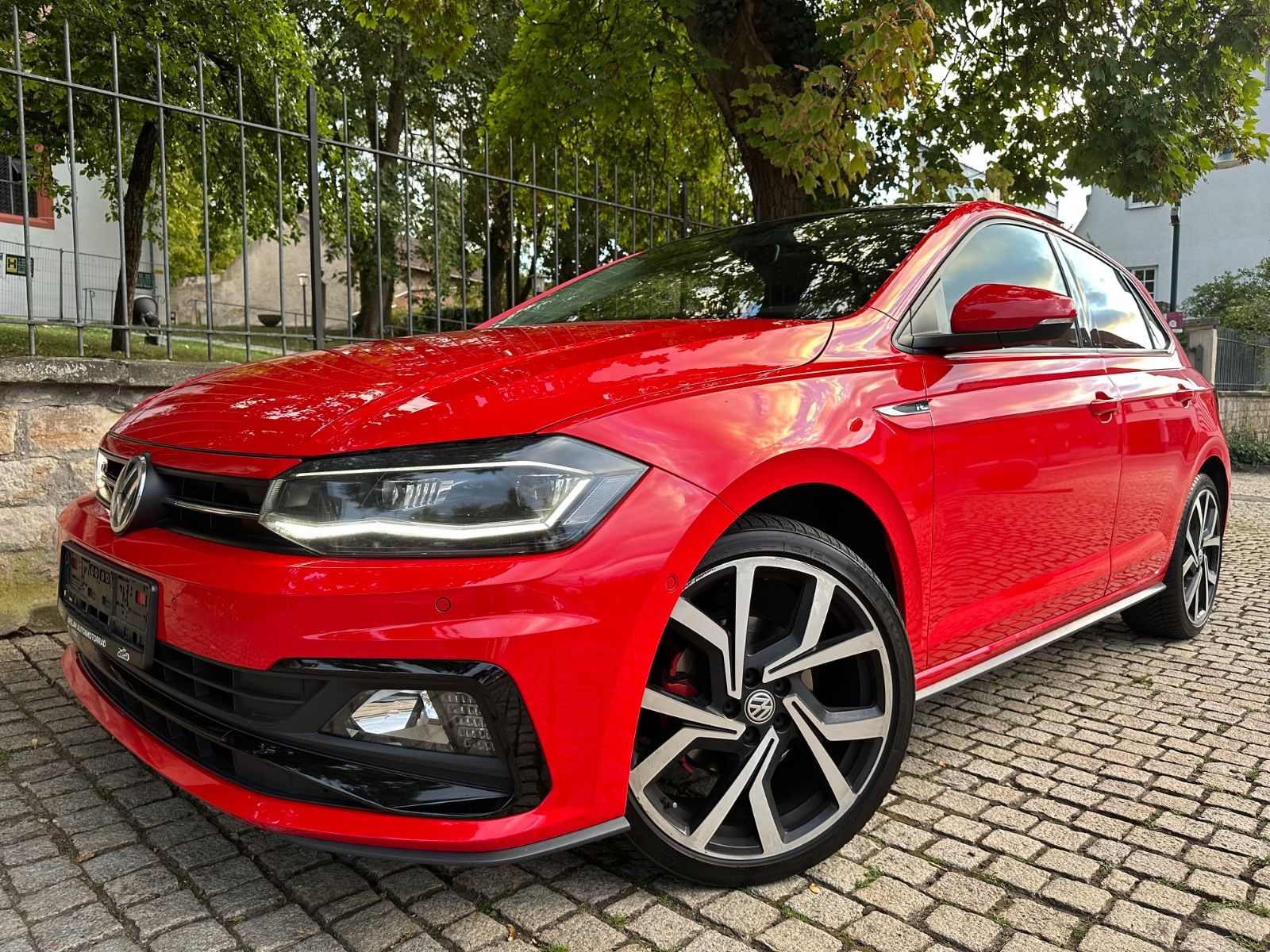 Volkswagen Polo VI R-Line Pano,Kamera,LED,Autom.