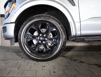 Ford F 150 - 4