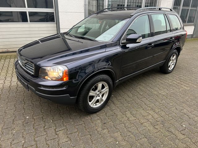 Volvo XC90 D5 Momentum Leder/Anhängerkupplung 7Sitzer