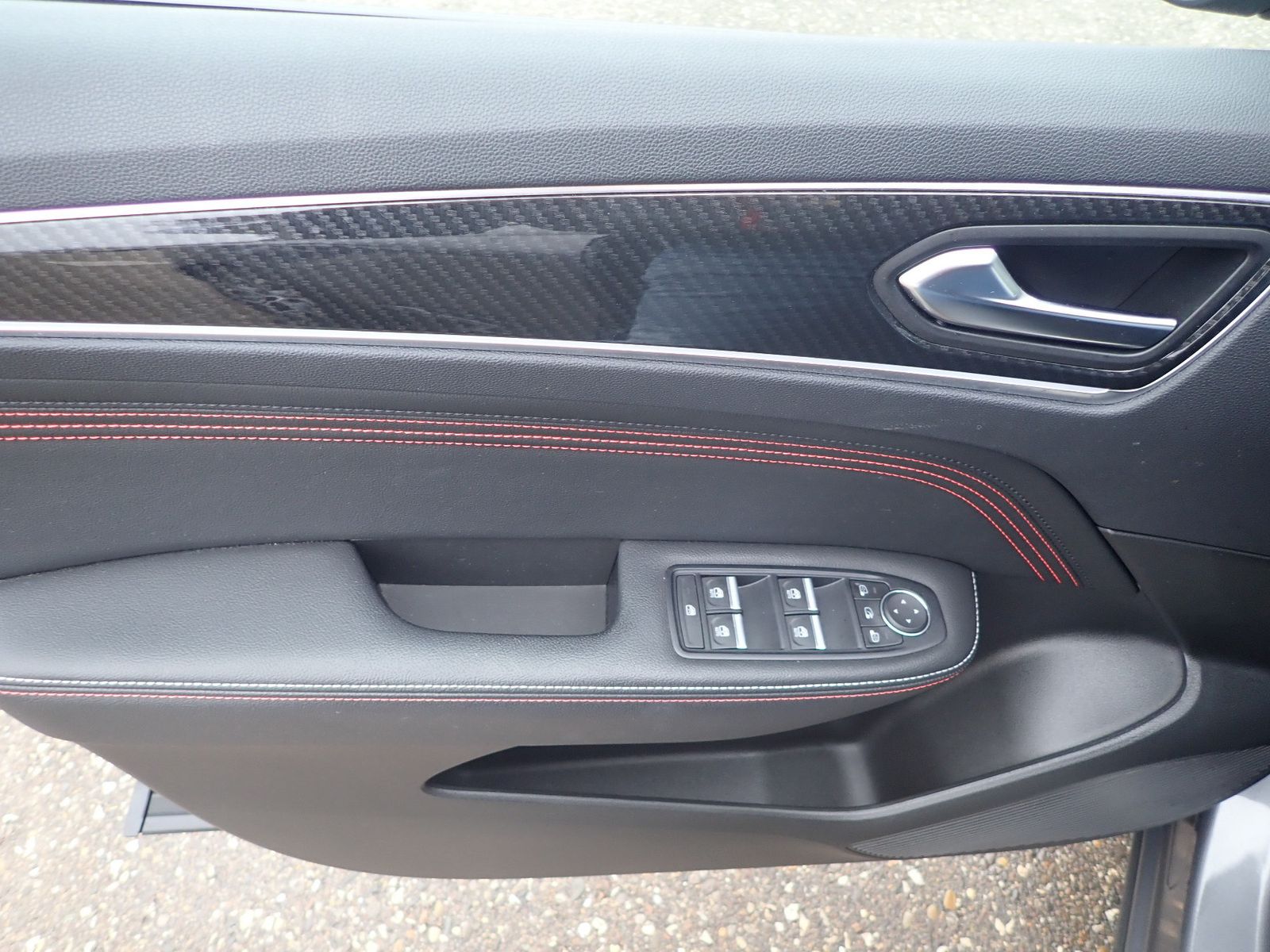 Fahrzeugabbildung Renault Arkana R.S. Line E-TECH 145