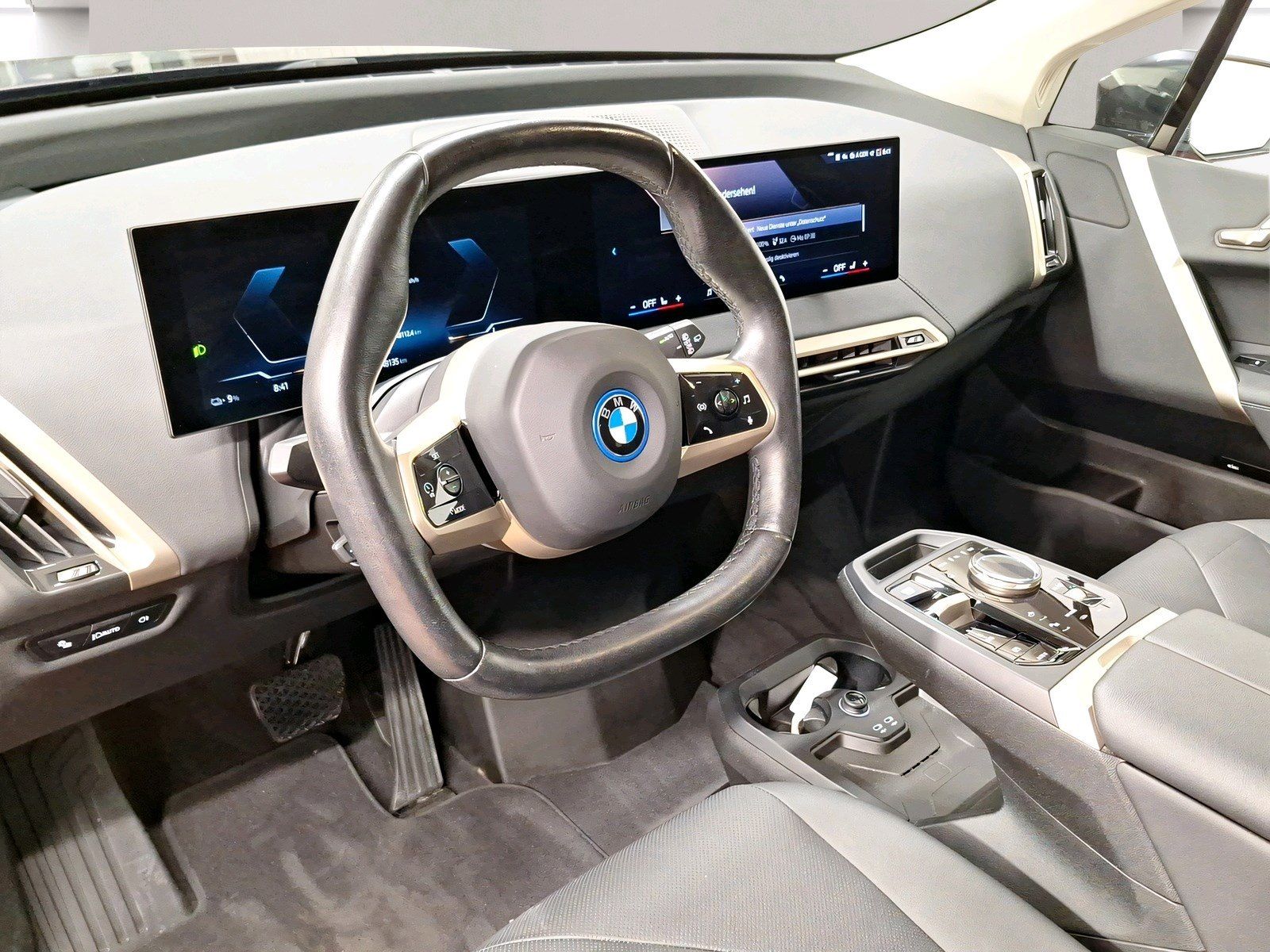 BMW iX xDrive40 Driv.Assist.Prof LiveCockpitProf foto 4
