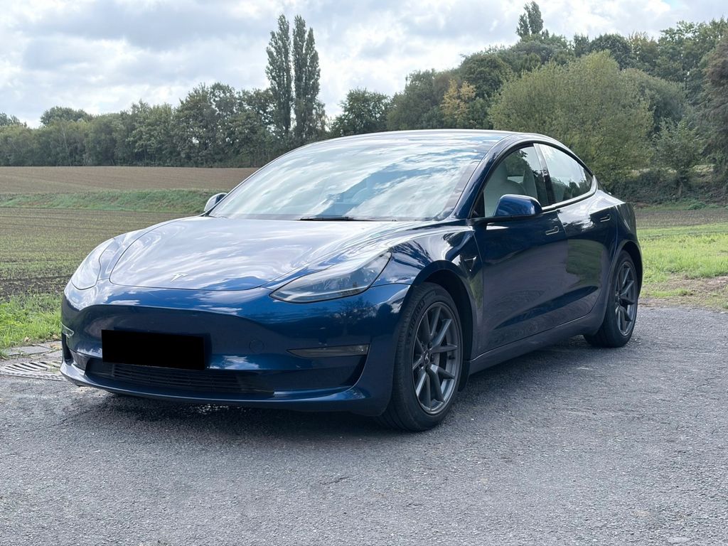Image of Tesla Model 3
