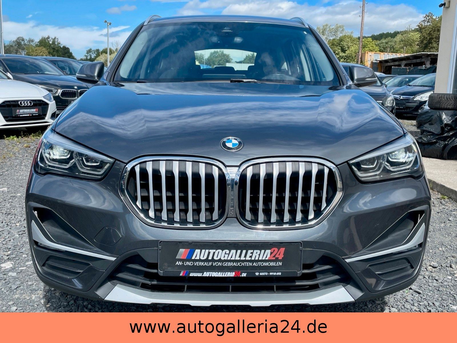 Fahrzeugabbildung BMW X1 xDrive18d xLine Navi LED AHK HUD Leder SPORT