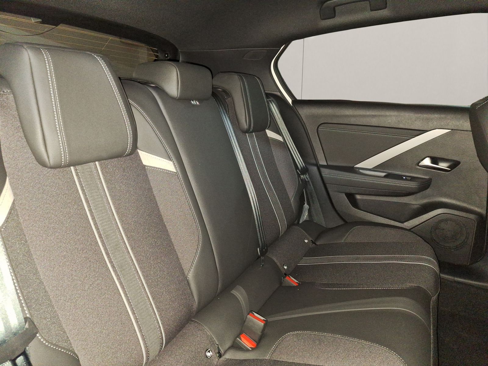 Opel Astra - Bild 18