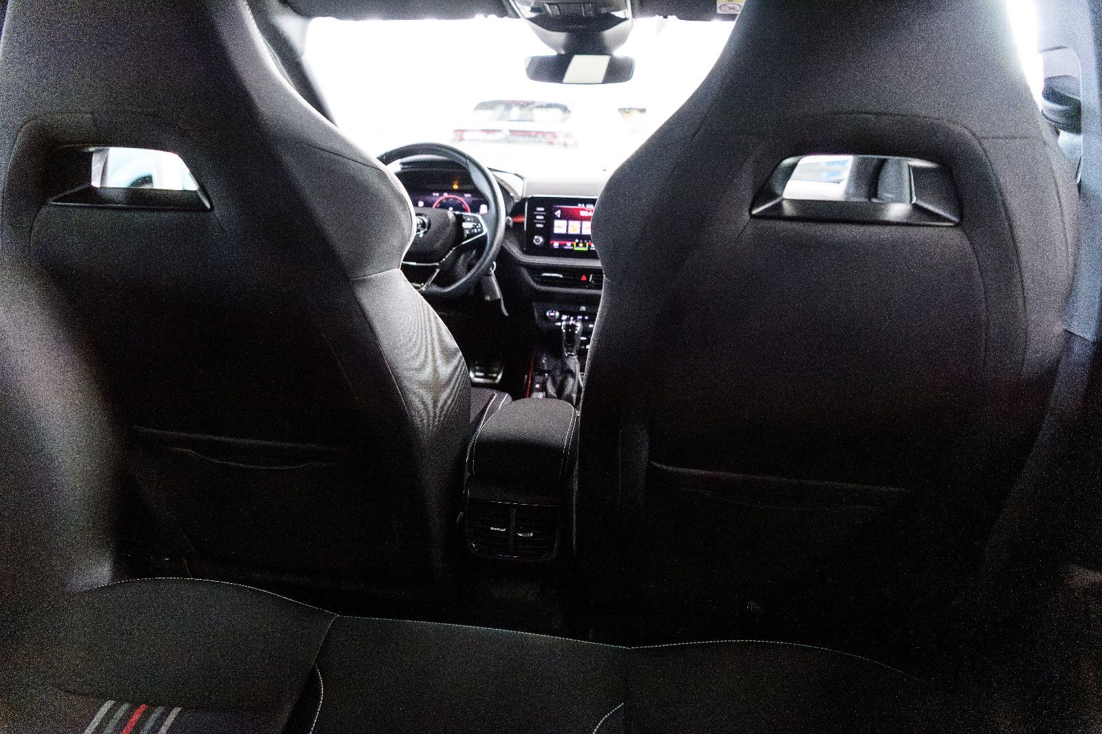 Fahrzeugabbildung SKODA Fabia Monte Carlo 1.0 TSI DSG LED+KAM+GRA+APP