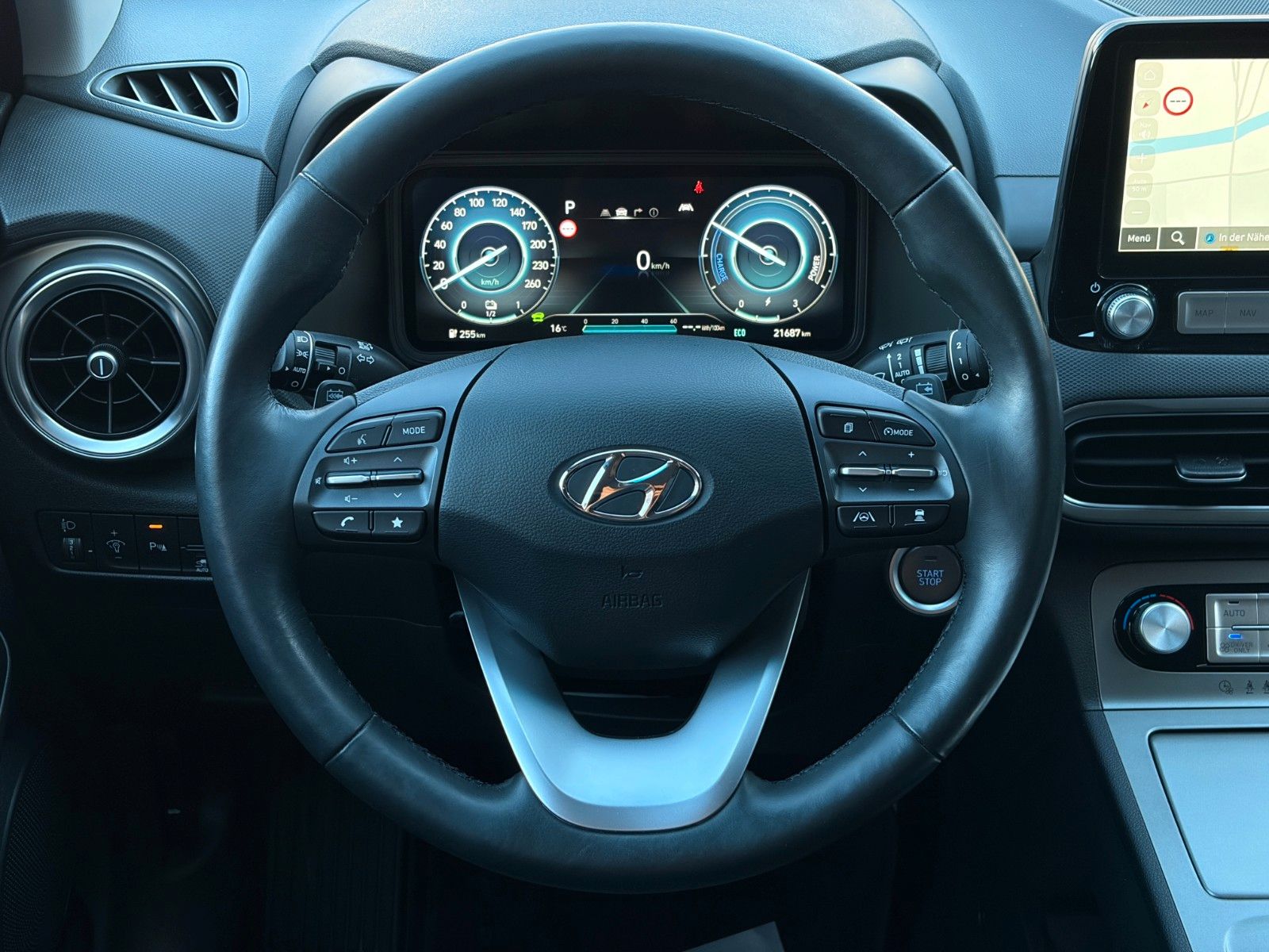 Fahrzeugabbildung Hyundai KONA E Trend SHZ LHZ LKA LFA ACC KRELL CarPlay