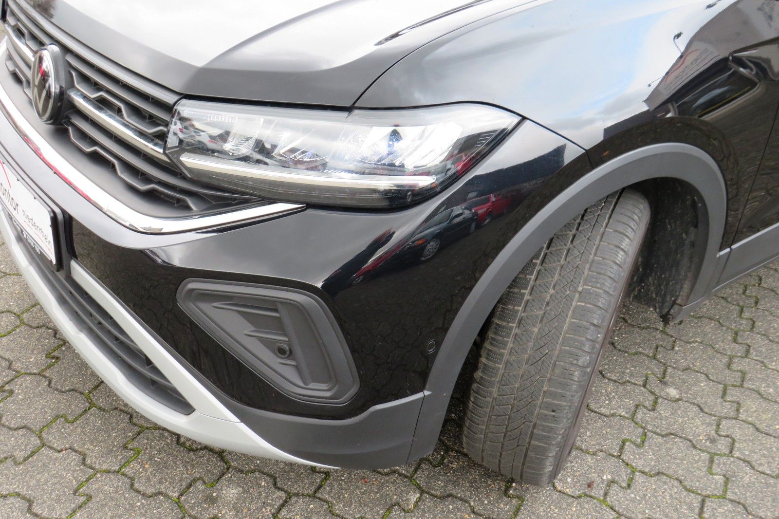 Fahrzeugabbildung Volkswagen T-CROSS DSG GOAL AHK PDC NAVI ASSISTENT-PA. 1.HD