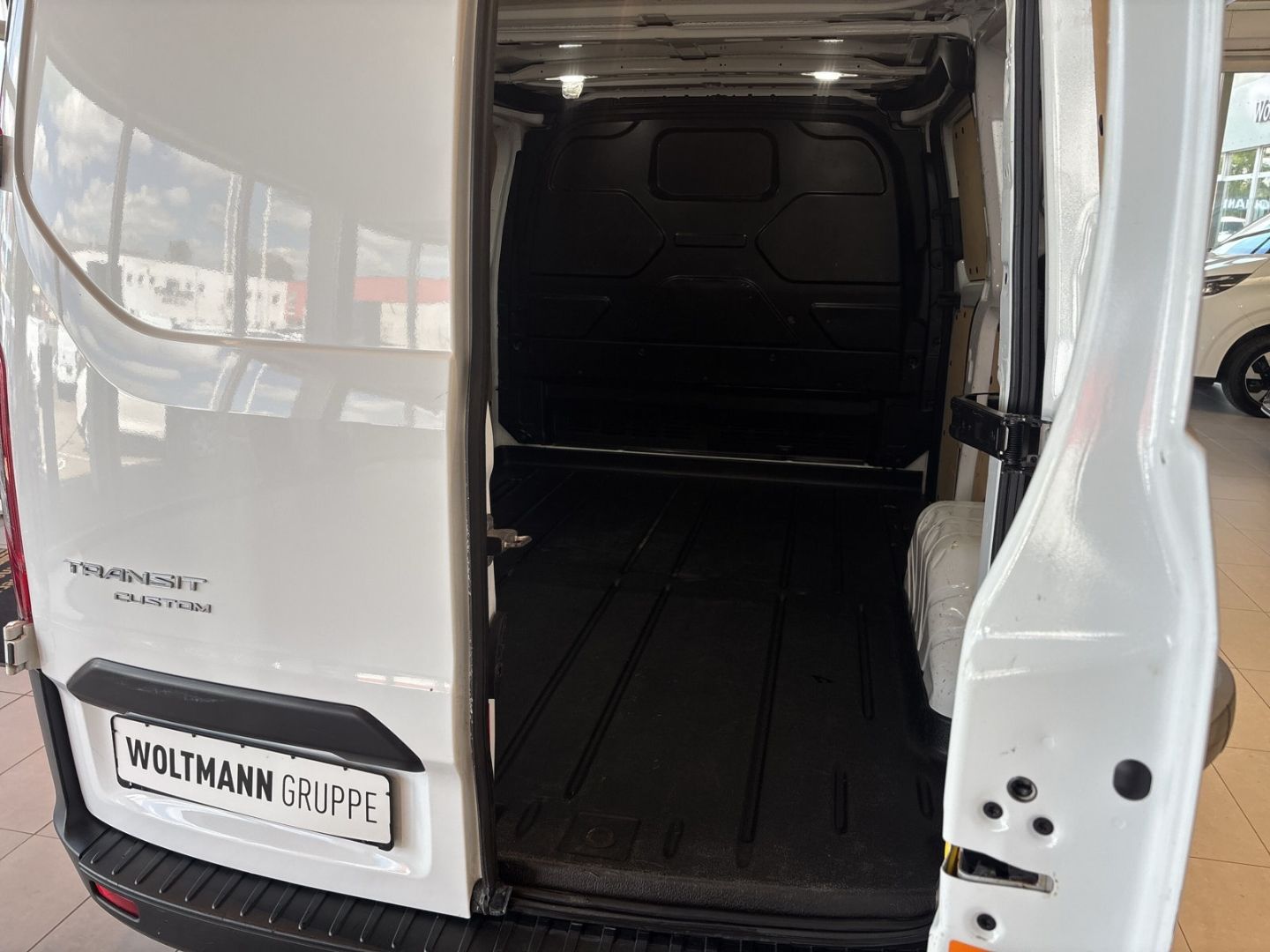 Fahrzeugabbildung Ford Transit Kasten 280 L1 Trend DAB Notbremsass. Tem