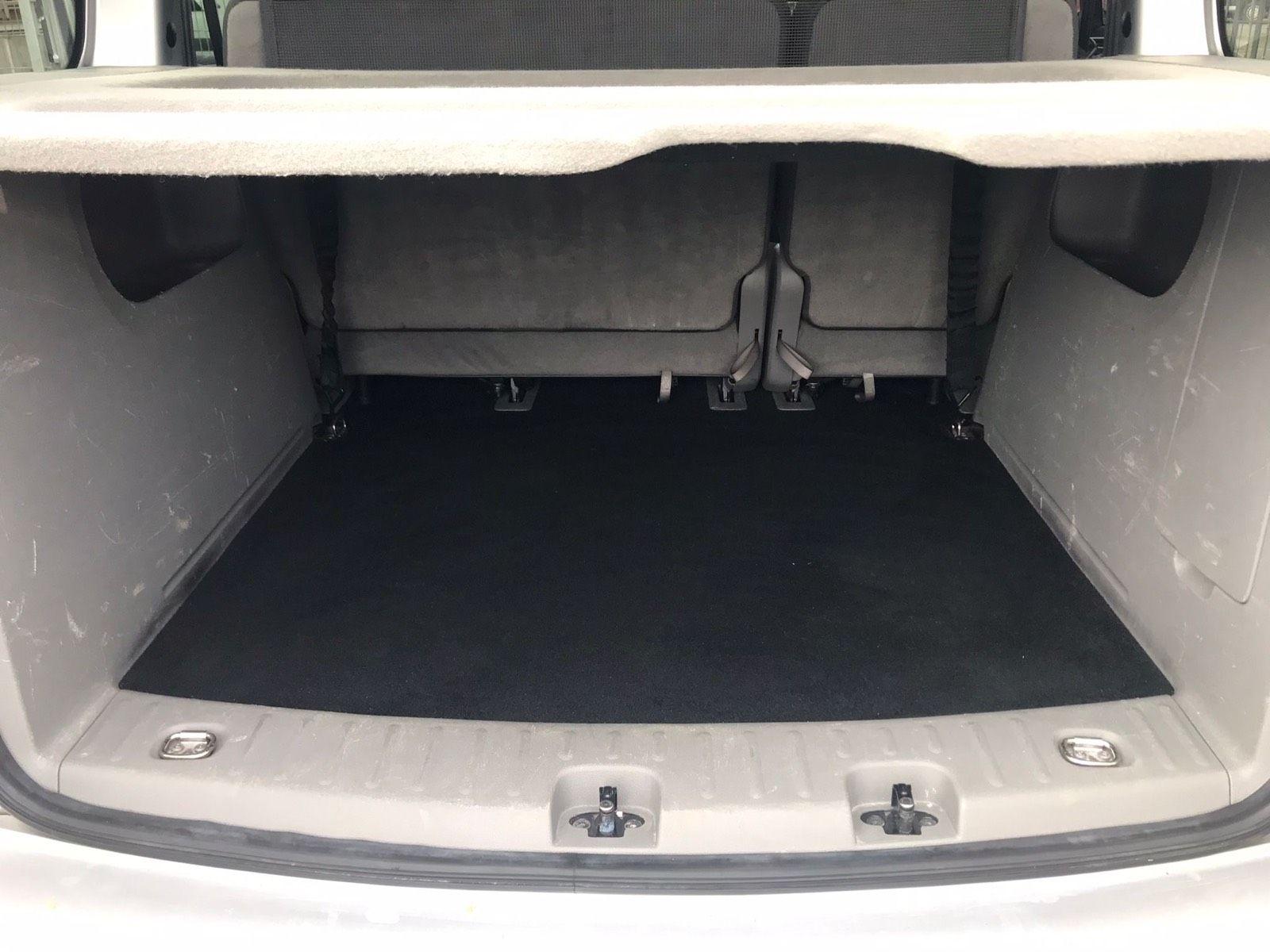 Volkswagen Caddy 2010 — photo 10