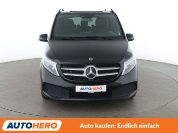 Mercedes V 220 - 9