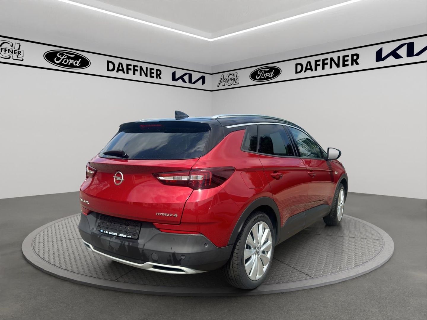 Fahrzeugabbildung Opel Grandland Ultimate Plug-in-Hybrid 4