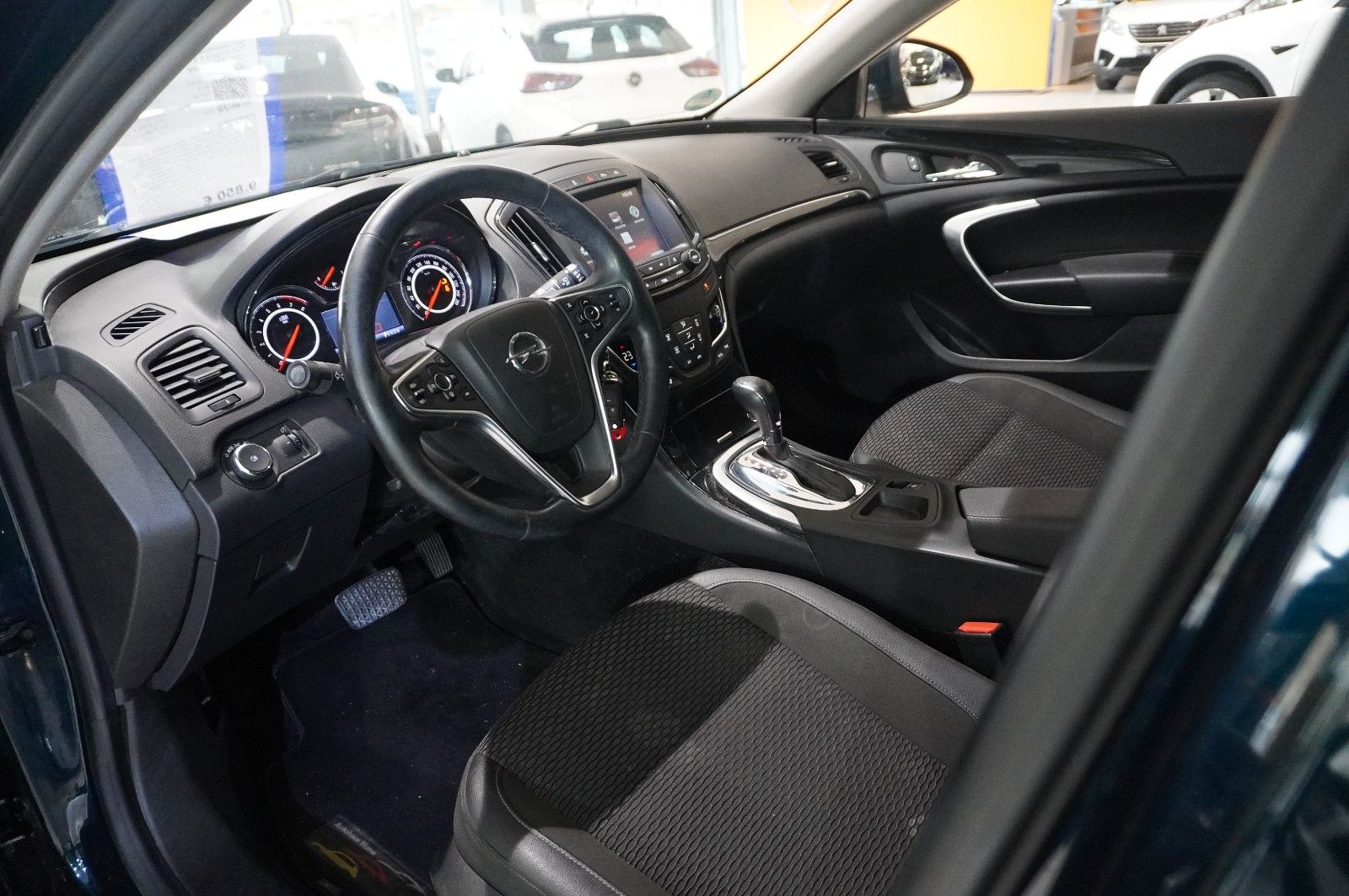 Fahrzeugabbildung Opel Insignia A ST 1.6 INNOVATION NAVI/LED/KAMERA/AHK