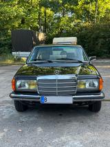 Mercedes-Benz CE 230 - Mercedes-Benz Coupé aus dem Jahr 1984