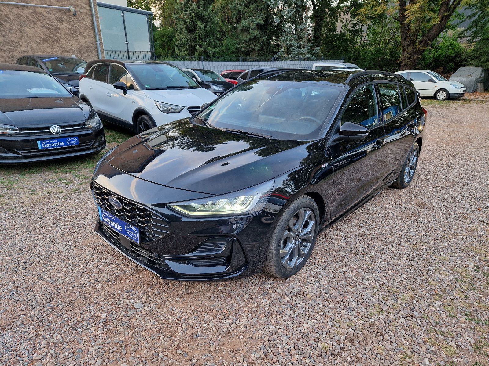 Ford Focus Turnier AUTOMATIK LED 90Tkm Navi 17" 1Hnd
