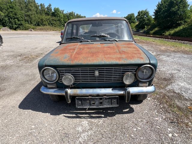 Lada 1200*SCHEUNENFUND*