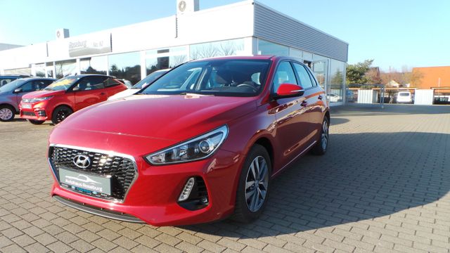 Hyundai i30 Trend Sitzheizung/ Lenkradheizung/EPH hinten