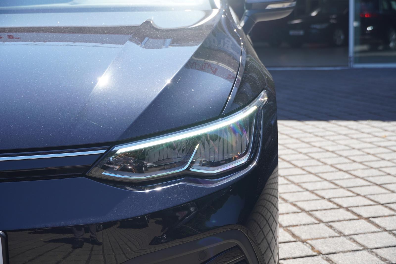 Volkswagen Golf VIII Variant 1.0 Life LED Klimaaut. DAB USB, миниатюра 10