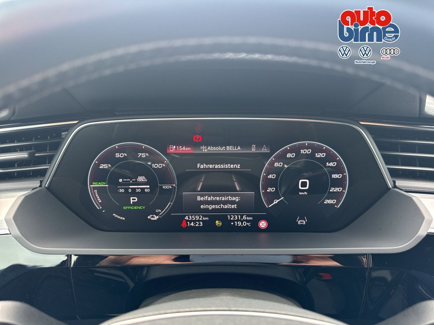 e-tron 50 quattro S line Luftfederung AD Niveau 