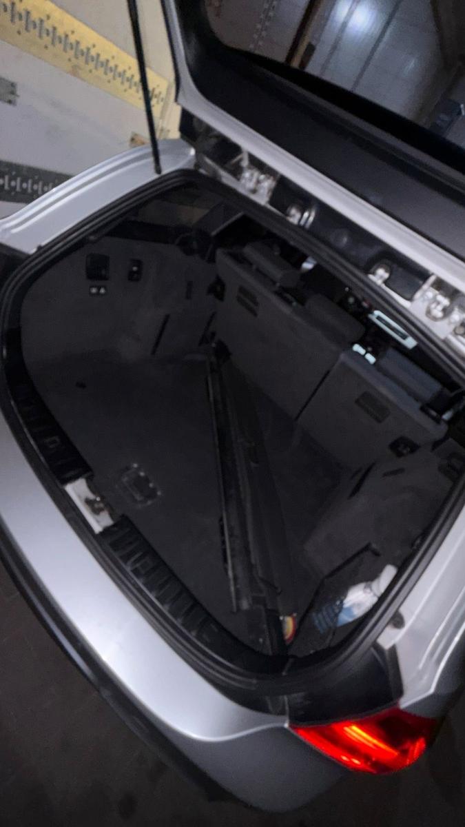 BMW 325 2006 — photo 8