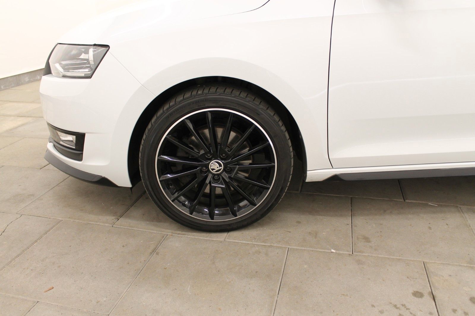 Fahrzeugabbildung SKODA Rapid Spaceback Monte Carlo 1.0 TSI 81kW Navi