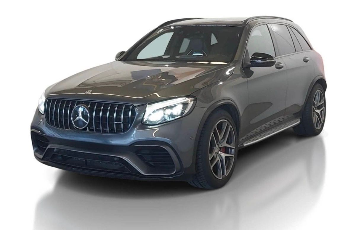 MERCEDES-BENZ GLC63 S AMG 4Matic*PERF-SITZE*PERF-AGA*AHK*PANO