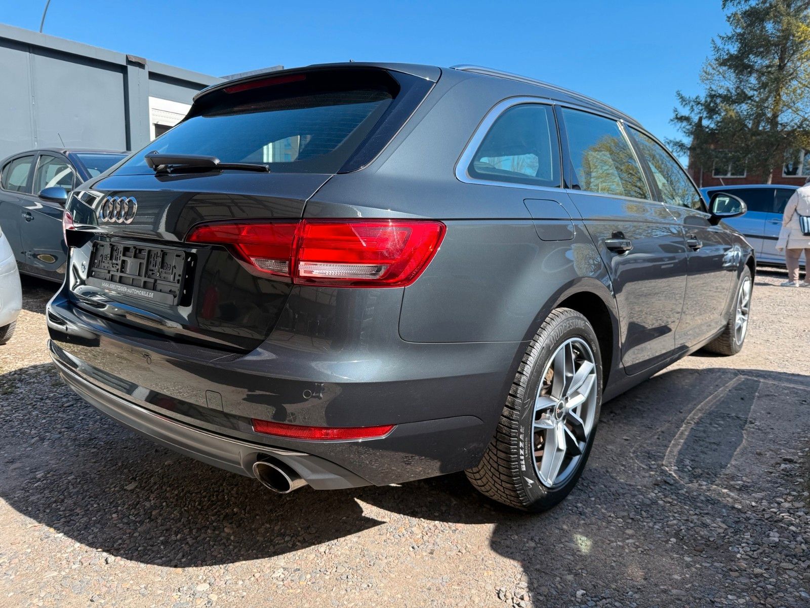Fahrzeugabbildung Audi A4 Avant sport ultra