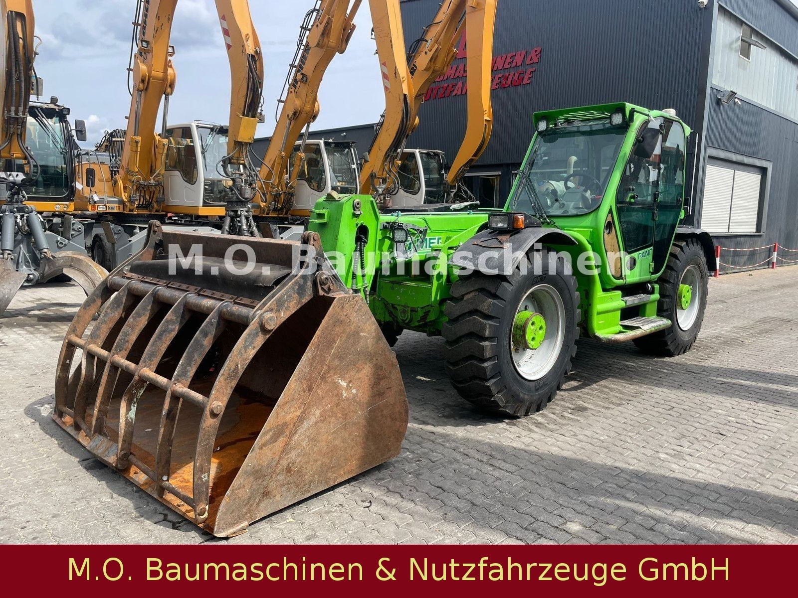 Fahrzeugabbildung Merlo P 55.9 CS / 9 m / 5,5 T/2m³ Mulchgreiferschaufel