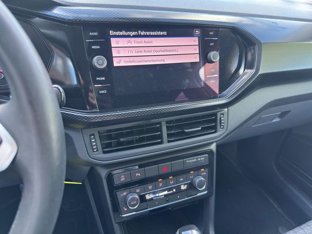 Volkswagen T-CROSS TSI 1.0 KAMERA CARPLAY SHZ