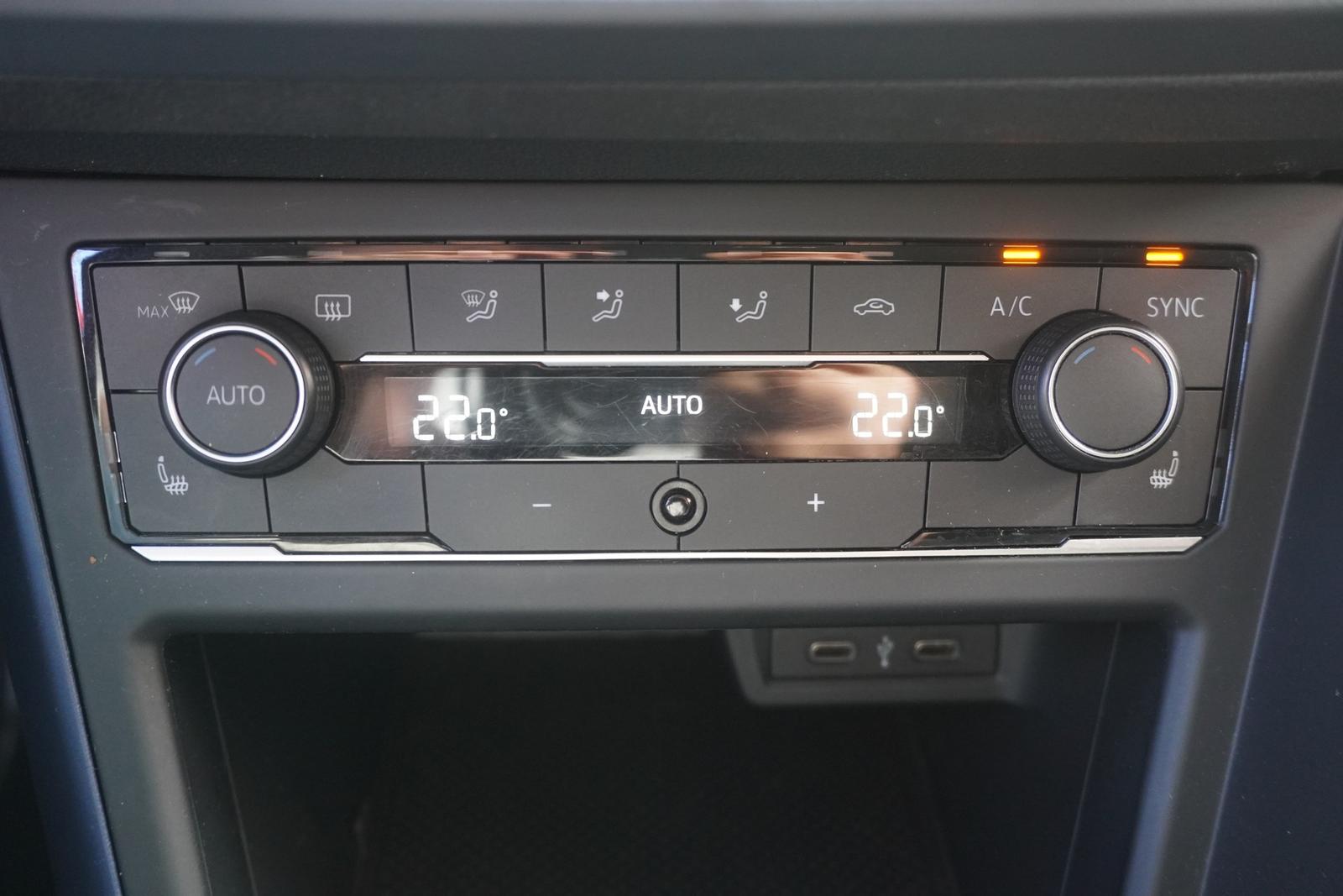 Volkswagen Polo 1.0 United Navi App-Connect Klimaaut. DAB, миниатюра 28