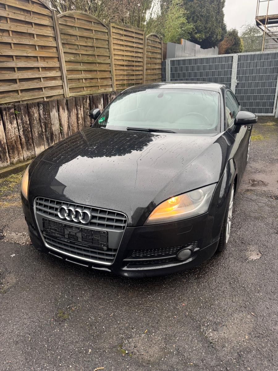 Audi TT Coupe/Roadster 2.0 TFSI Coupe