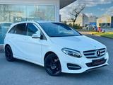 Mercedes-Benz B 200d Urban Navi Tempomat PDC SHZ - gebrauchte Mercedes-Benz B 200 aus dem Jahr 2016