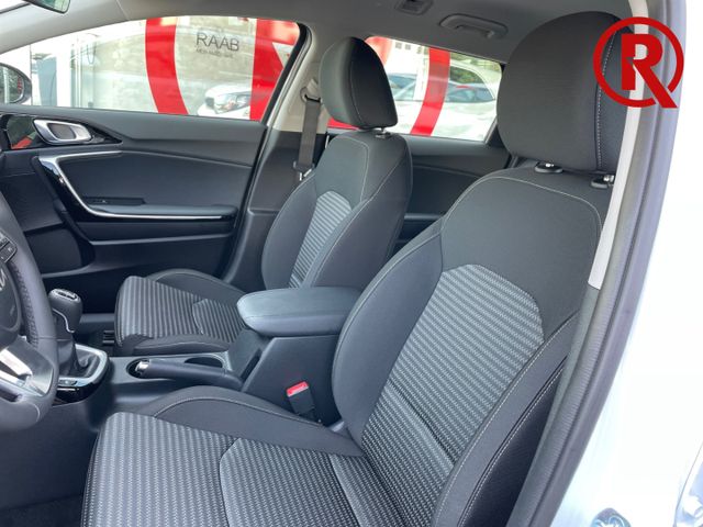 Ceed_sw Vision 1.5 T-GDI Android Auto Apple CarP