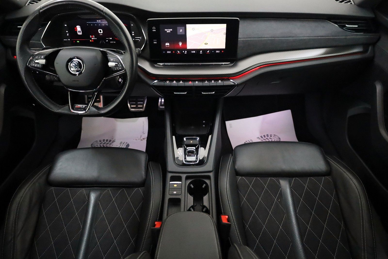 Fahrzeugabbildung SKODA Octavia Lim. RS T.Leder,Navi,LED,ACC,Massage,SH