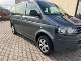 Volkswagen T5 Transporter Kasten-Kombi Kombi - Volkswagen T5: 9 Sitzer