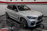 BMW X5 M50d /Voll/22"/Sky/AHK/DE/Night/ACC/StHz - : Massagesitze, Geländewagen