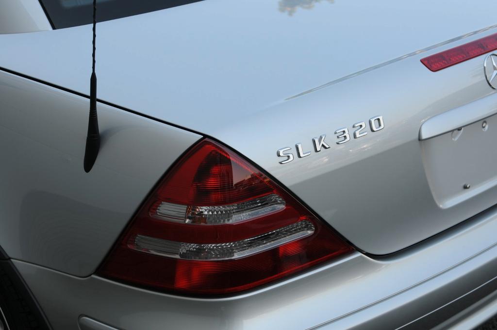 Mercedes-Benz SLK 320