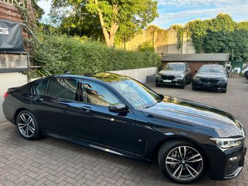 BMW 745 - 5