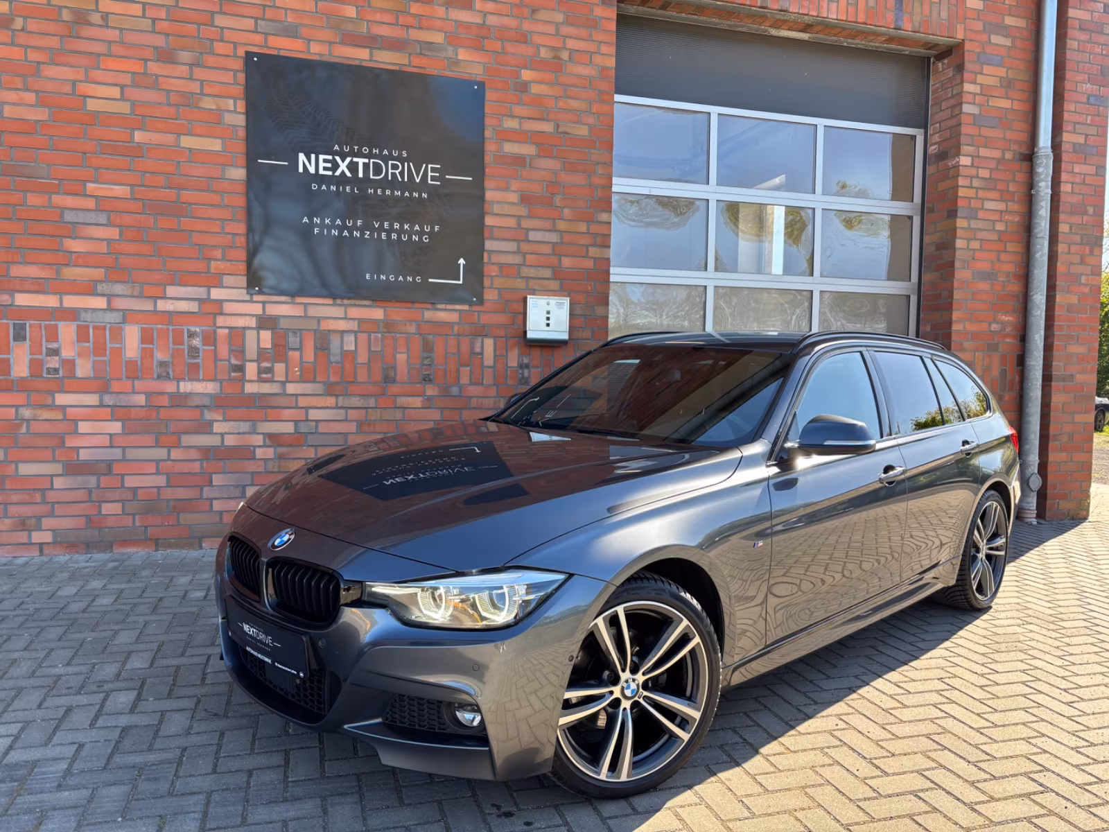 BMW 320d xDrive M Sport Shadow *LED*Surroundview*AHK