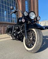 Harley-Davidson Road King Classic Twin Cam Custom blacked out - MOTORRAD AUS DEM JAHR 1998