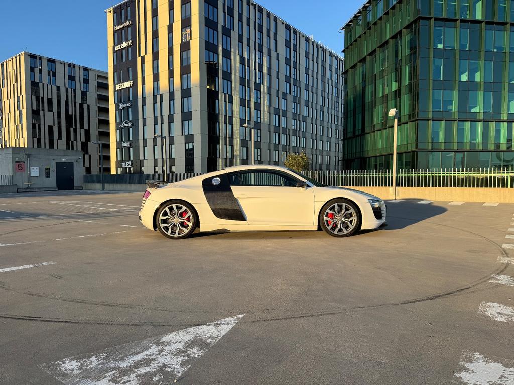 Audi R8