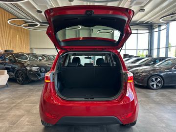 Hyundai ix20*TÜVSERVICE:NEU*SitzLenkradHZ*NAV*TEMPO*PD